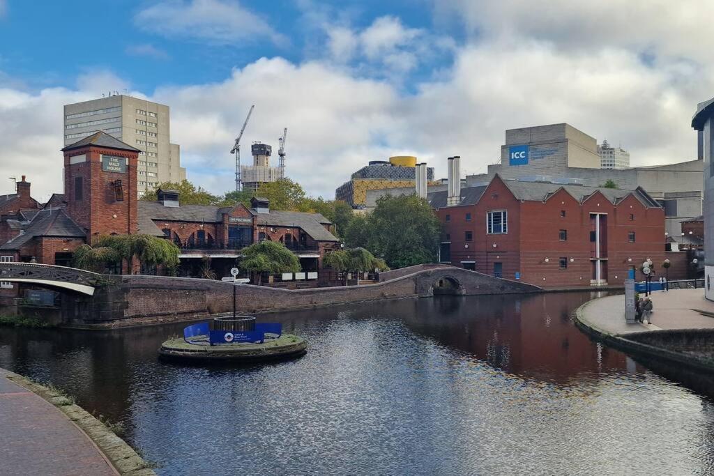 2 Bedroom Apartment Central Birmingham City Centre Εξωτερικό φωτογραφία