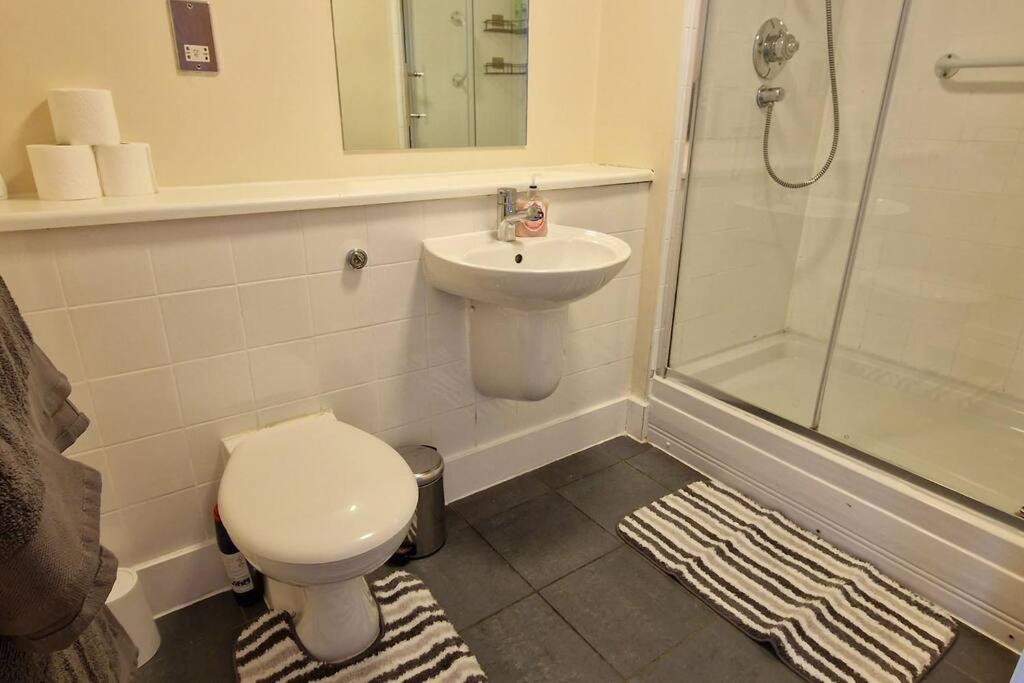 2 Bedroom Apartment Central Birmingham City Centre Εξωτερικό φωτογραφία