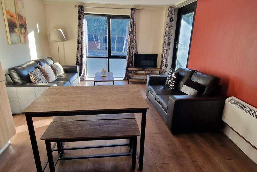 2 Bedroom Apartment Central Birmingham City Centre Εξωτερικό φωτογραφία